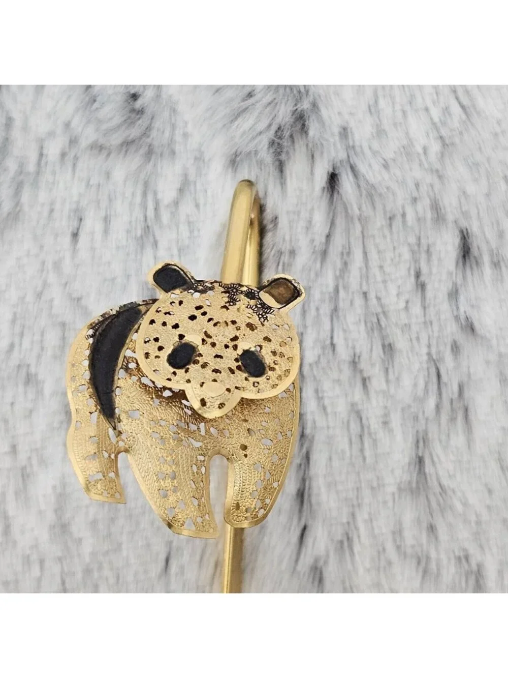 Vintage Panda Stick Pin Gold Tone Enamel Hat Lapel Pin Animal Brooch Taiwan - Picture 1 of 5